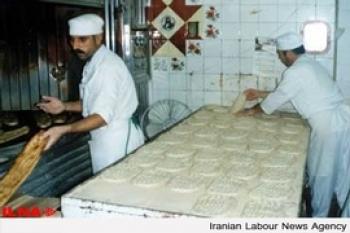 نان در مشهد گران شد اما دستمزد کارگران ثابت ماند/ کارفرمایان حاضر به مذاکره نیستند