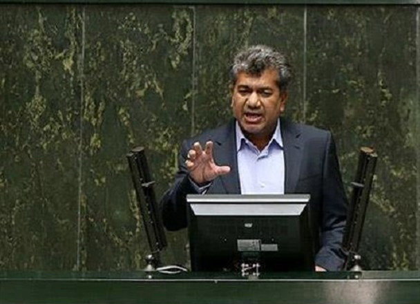 نماینده مجلس: هر کس ترامپ را بکشد سه میلیون دلار جایزه نقدی میگیرد نماینده مجلس: هر کس ترامپ را بکشد سه میلیون دلار جایزه نقدی میگیرد