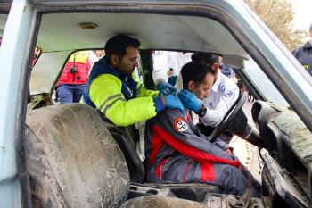 ۱۲ کشته و مصدوم در تصادف محور جیرفت به کرمان