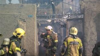 آتش سوزی در کارگاه چاپ در خیابان قزوین