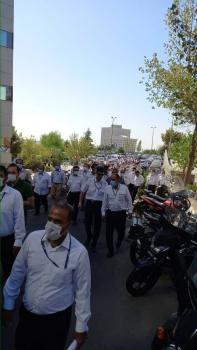 تجمع کارکنان و بازنشستگان «هما» مقابل وزارت راه