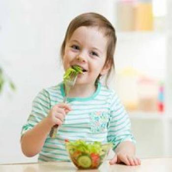 آیا کودکان در شیوع کرونا باید غذای خاصی مصرف کنند؟