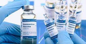 دستور وزیر بهداشت بر تداوم واکسیناسیون زنان باردار با واکسن سینوفارم